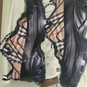 Burberry Vintage Check Arthur Lace-Up Sneakers